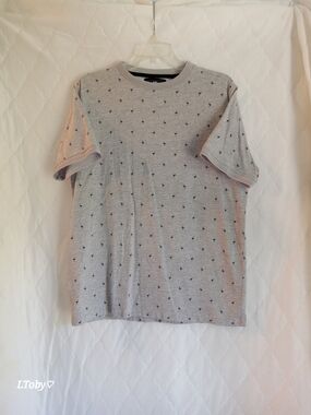 NWOT Michael Brandon Grey Tee with Navy Flamingo Motif